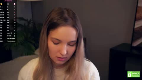 Snapshot of tashinapetitto chatting on 10/28/25, 07:23 Your Ressie online show from 10/28/25, 07:23