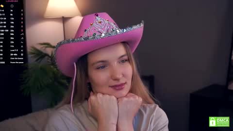 Snapshot of tashinapetitto chatting on 10/30/25, 07:32 Your Ressie online show from 10/30/25, 07:32