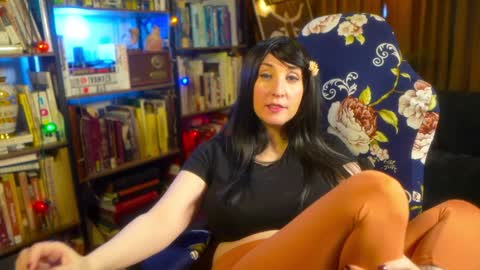 Snapshot of task_manager chatting on 10/06/25, 02:58 Vivian Clark online show from 10/06/25, 02:58