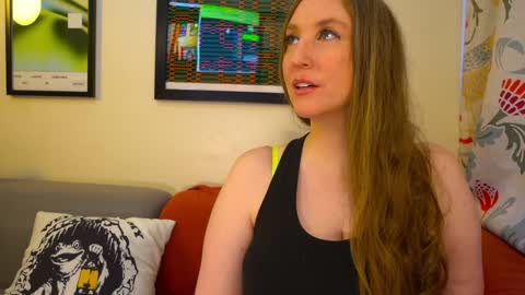 Snapshot of task_manager chatting on 10/19/25, 12:50 Vivian Clark online show from 10/19/25, 12:50