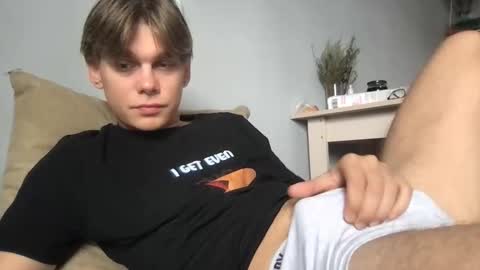 tasteithorny online show from 09/19/25, 09:11