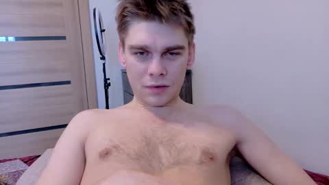 Snapshot of tasteithorny chatting on 05/01/26, 01:16 tasteithorny online show from 05/01/26, 01:16