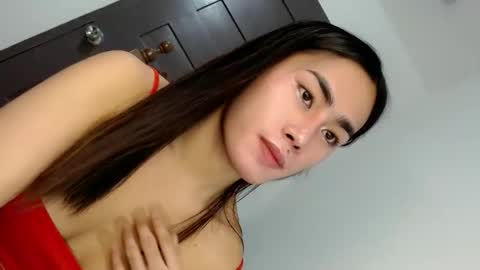 Vannesa online show from 10/24/25, 02:52