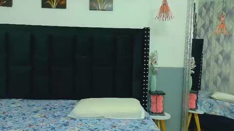 tastydarkchocolatee online show from 07/27/26, 12:56