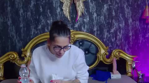 TastyPatricia online show from 01/18/25, 02:23