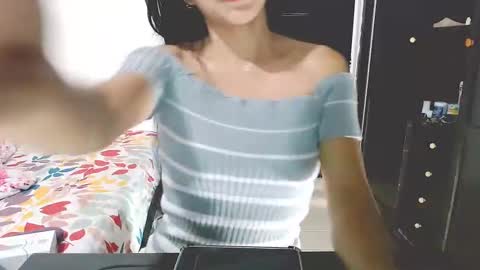 Snapshot of tata20_ chatting on 11/22/25, 02:21 tatabebe online show from 11/22/25, 02:21