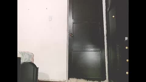 Snapshot of tata20_ chatting on 11/23/25, 01:38 tatabebe online show from 11/23/25, 01:38