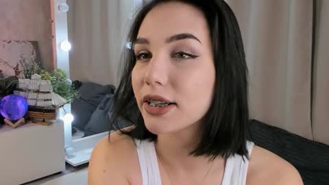 Snapshot of tate_angel chatting on 09/20/25, 06:20 Tate online show from 09/20/25, 06:20