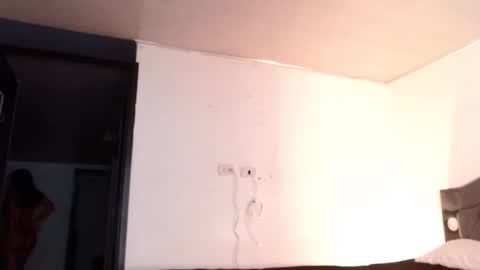 Tati Garcia online show from 10/20/25, 12:22