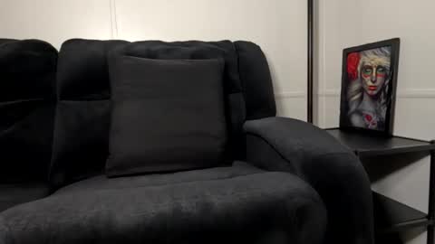 Tatiana online show from 10/18/25, 11:44