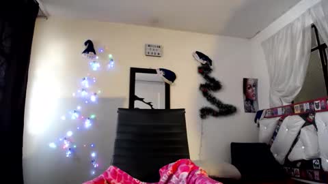 tatiana online show from 12/14/24, 02:21