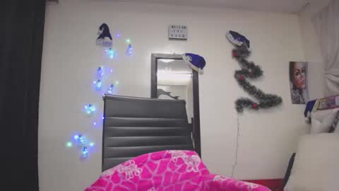 tatiana online show from 12/22/24, 12:07