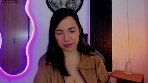 Tatiana SC online show from 10/04/25, 12:25