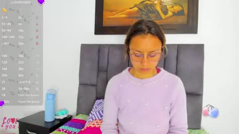 Snapshot of tatiana_valencia chatting on 06/15/26, 12:18 Tati online show from 06/15/26, 12:18
