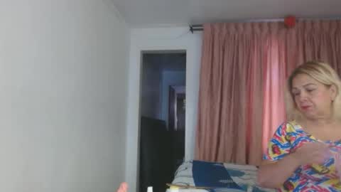 tatiana giraldo online show from 05/10/26, 10:48