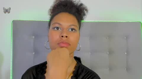 Snapshot of tatianasquirthot chatting on 05/19/26, 01:56 tatianasquirthot online show from 05/19/26, 01:56