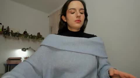 Snapshot of tatiannaz chatting on 10/28/25, 10:52 Tatianna online show from 10/28/25, 10:52