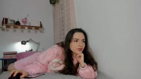 Snapshot of tatiannaz chatting on 11/01/25, 10:28 Tatianna online show from 11/01/25, 10:28