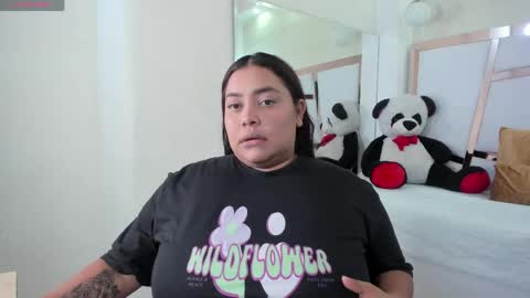 Snapshot of tatikanyx chatting on 05/06/26, 12:21 tatikanyx online show from 05/06/26, 12:21