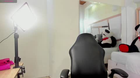 Snapshot of tatikanyx chatting on 06/05/26, 11:49 tatikanyx online show from 06/05/26, 11:49