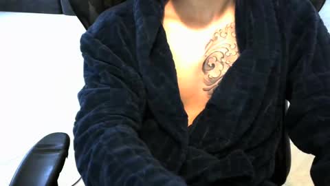 Lucas online show from 01/19/25, 12:06