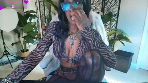 Tatted Queen online show from 05/17/26, 08:49