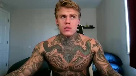 Snapshot of tatteddaddy9000 chatting on 09/22/25, 01:57 D-Man online show from 09/22/25, 01:57