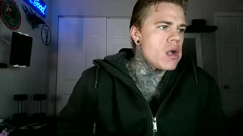 Snapshot of tatteddaddy9000 chatting on 10/07/25, 10:23 D-Man online show from 10/07/25, 10:23