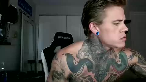 Snapshot of tatteddaddy9000 chatting on 10/11/25, 10:30 D-Man online show from 10/11/25, 10:30