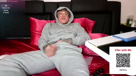 Snapshot of tatteddaddy9000 chatting on 10/26/25, 11:09 D-Man online show from 10/26/25, 11:09