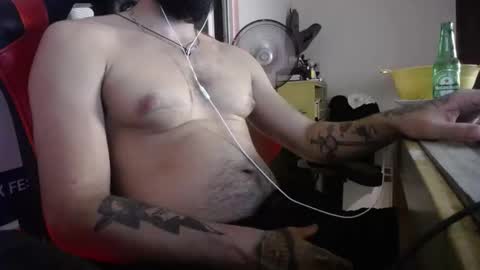 Snapshot of tattonerd chatting on 12/05/24, 02:42 Tatto Nerd online show from 12/05/24, 02:42