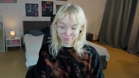 tattoo_artbaby online show from 12/04/25, 01:48