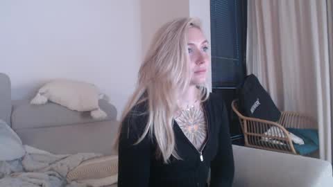 tattoobbgirl online show from 10/25/25, 05:19