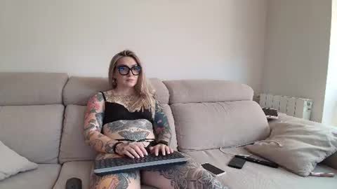 tattoobbgirl online show from 06/23/26, 05:11