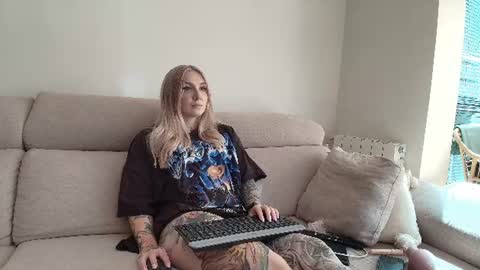tattoobbgirl online show from 07/11/26, 03:37
