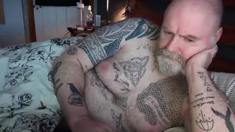Tattooeddilf 01 online show from 01/05/25, 11:04