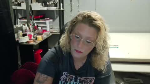Snapshot of tattooeddirtyteacher chatting on 01/10/25, 10:50 Lisa Lovely online show from 01/10/25, 10:50
