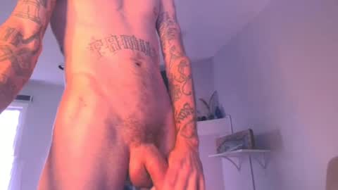Mr. Favorite online show from 01/04/25, 01:21
