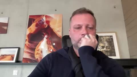 Snapshot of tattoomanforgirls chatting on 12/18/25, 02:12 tattoomanforgirls online show from 12/18/25, 02:12