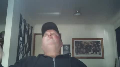 Snapshot of tattzsexy chatting on 11/05/25, 10:43 tattzsexy online show from 11/05/25, 10:43