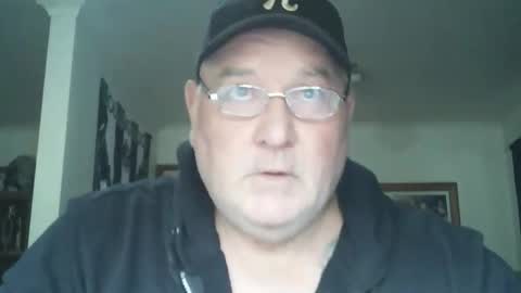 Snapshot of tattzsexy chatting on 11/19/25, 10:32 tattzsexy online show from 11/19/25, 10:32