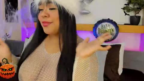 Taty Lior  online show from 10/28/25, 04:49