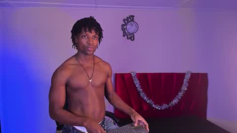 Snapshot of tau_montes chatting on 11/21/25, 11:36 tau_montes online show from 11/21/25, 11:36