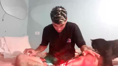 Snapshot of taulerfox chatting on 11/28/25, 05:43 Caito online show from 11/28/25, 05:43