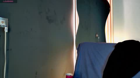 Snapshot of taurito___ chatting on 11/08/25, 01:22 taurito___ online show from 11/08/25, 01:22