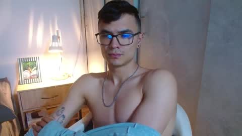 Snapshot of taurus4k chatting on 12/08/24, 06:33 taurus4k online show from 12/08/24, 06:33