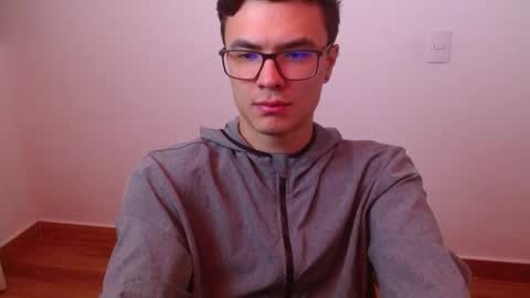 Snapshot of taurus4k chatting on 03/03/25, 02:15 taurus4k online show from 03/03/25, 02:15