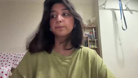 Snapshot of tawnyamartinek chatting on 06/15/26, 07:10 Riza online show from 06/15/26, 07:10
