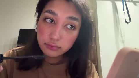 Snapshot of tawnyamartinek chatting on 07/18/26, 07:23 Riza online show from 07/18/26, 07:23