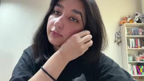 Snapshot of tawnyamartinek chatting on 07/20/26, 06:06 Riza online show from 07/20/26, 06:06
